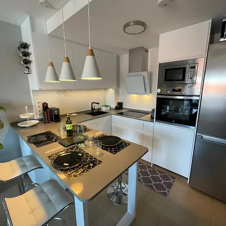 Moderno Y Acogedor Apartamento En